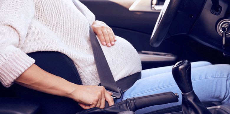 1778_voyager-en-voiture-enceinte