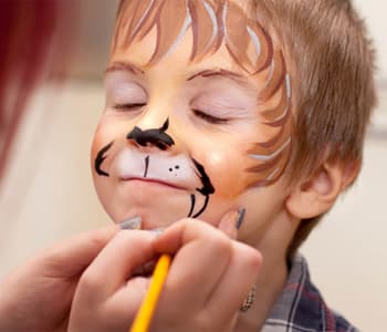 trucs_et_astuces_pour_des_maquillages_de_carnaval_de_pro.jpg