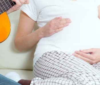 Préparation à la naissance : le chant prénatal