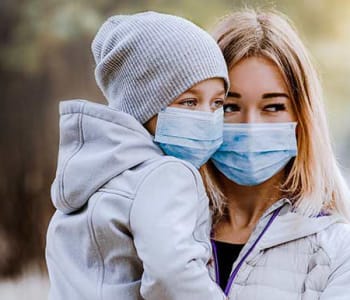 coronavirus enfants enfant risques dangers symptômes soigner