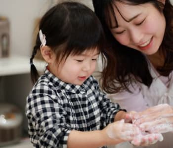 comment apprendre enfant laver les mains