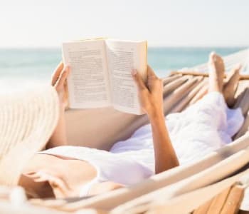 10 livres sur la grossesse à lire durant l'été