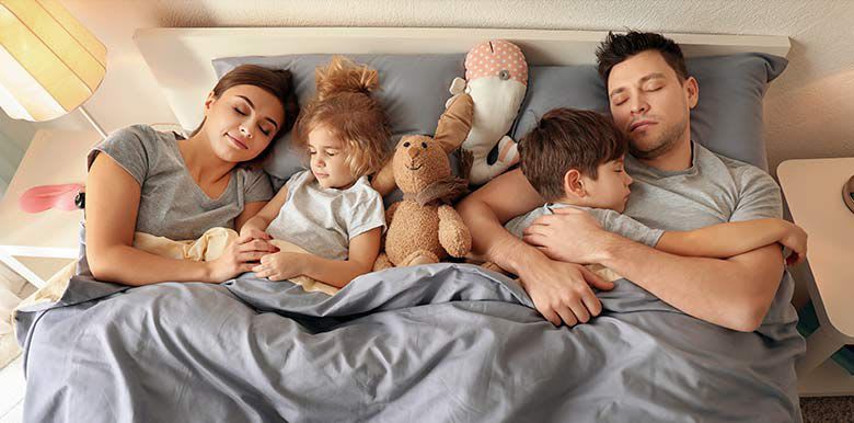 2126_enfant-rejoint-lit-nuit