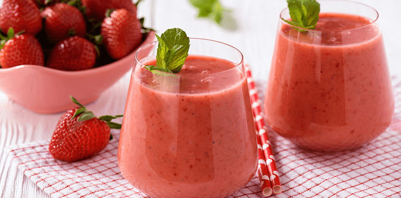 3-recettes-de-smoothies-pour-un-ete-fruite.jpg