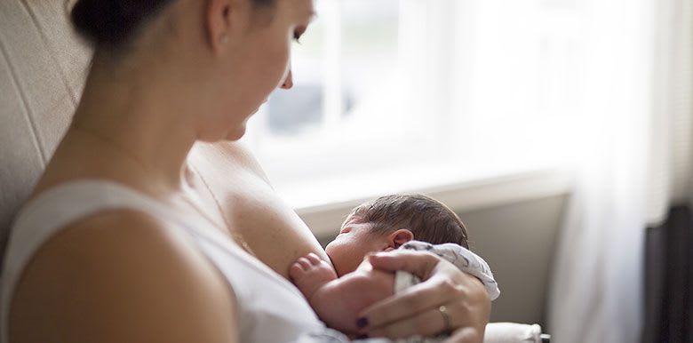 Allaitement : les premiers jours