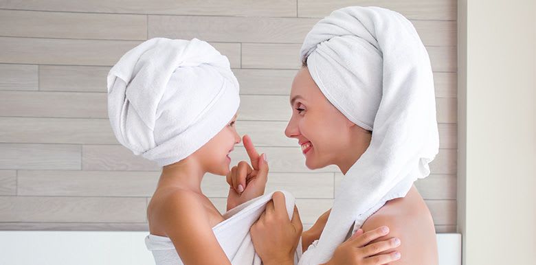 Nudité parentale : est-elle néfaste pour nos enfants ?