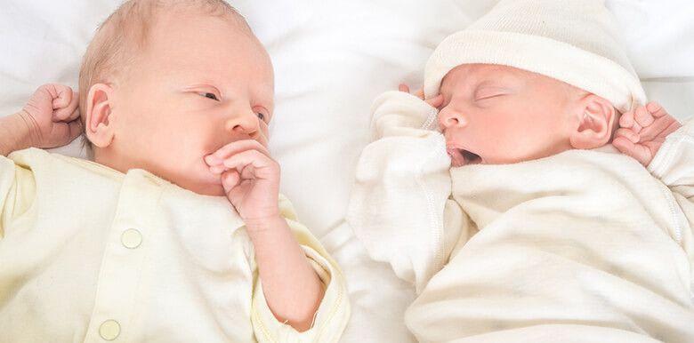 Accouchement de jumeaux, les différentes possibilités