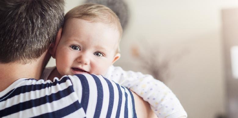 Laisser de la place au père : la clé d’une relation parents-enfant réussie !