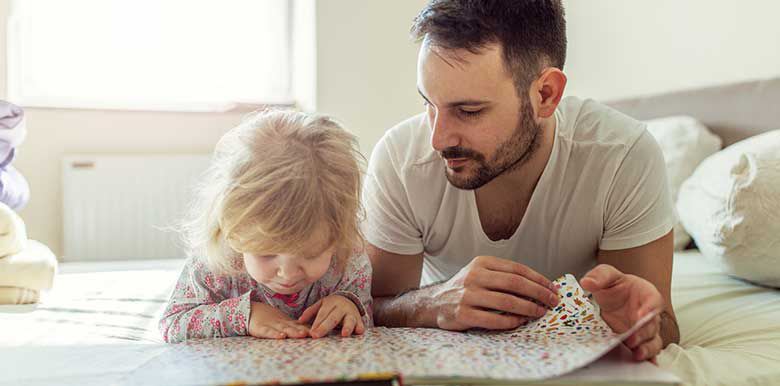 Lire des histoires à son enfant : pourquoi c'est important
