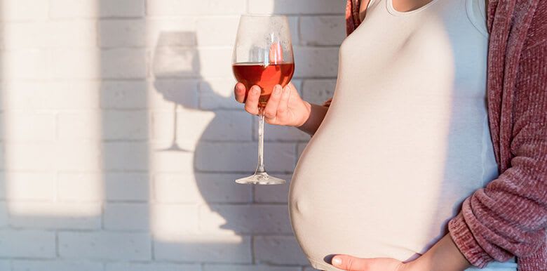 Alcool pendant la grossesse : pourquoi c'est interdit