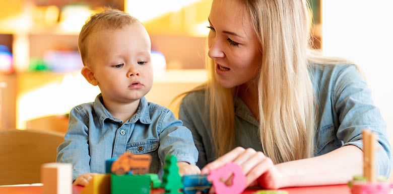 enfant raconte journée à l'école conseils