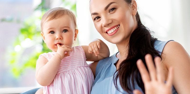 doit-on forcer son enfant à dire bonjour ? 