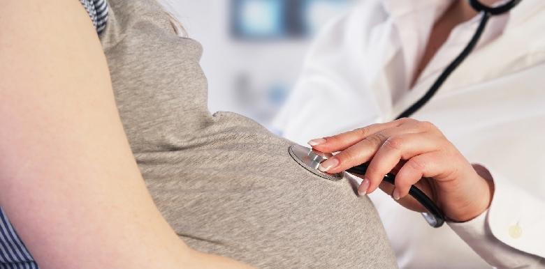 Un examen prénatal est obligatoire mensuellement