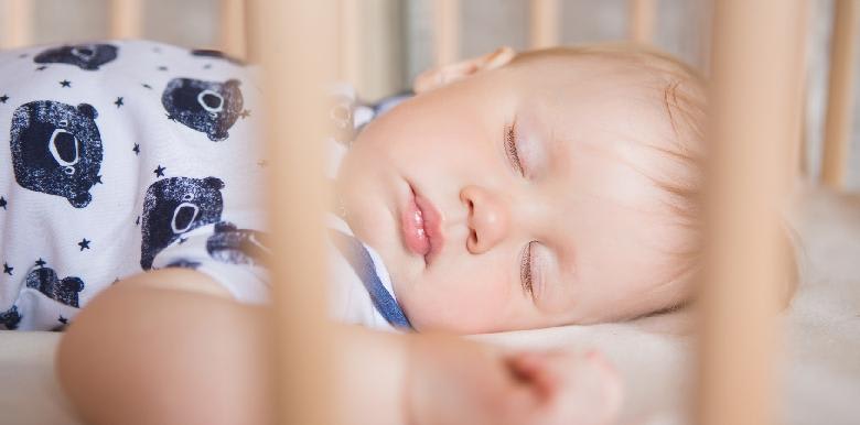 Mon enfant ne veut pas aller se coucher : gérer les angoisses du soir