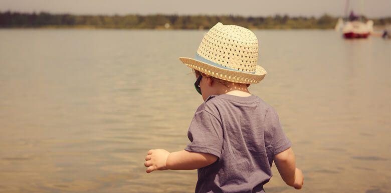 Les petits maux des vacances : insolation, coup de soleil, boutons de chaleur, piqûre, comment réagi