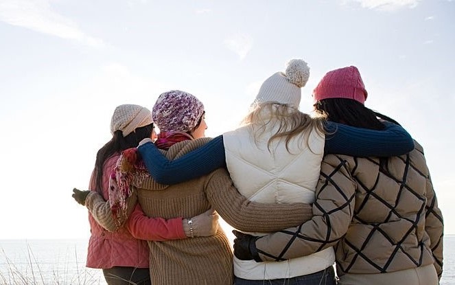 Profite de moments conviviaux entre futures et jeunes mamans
