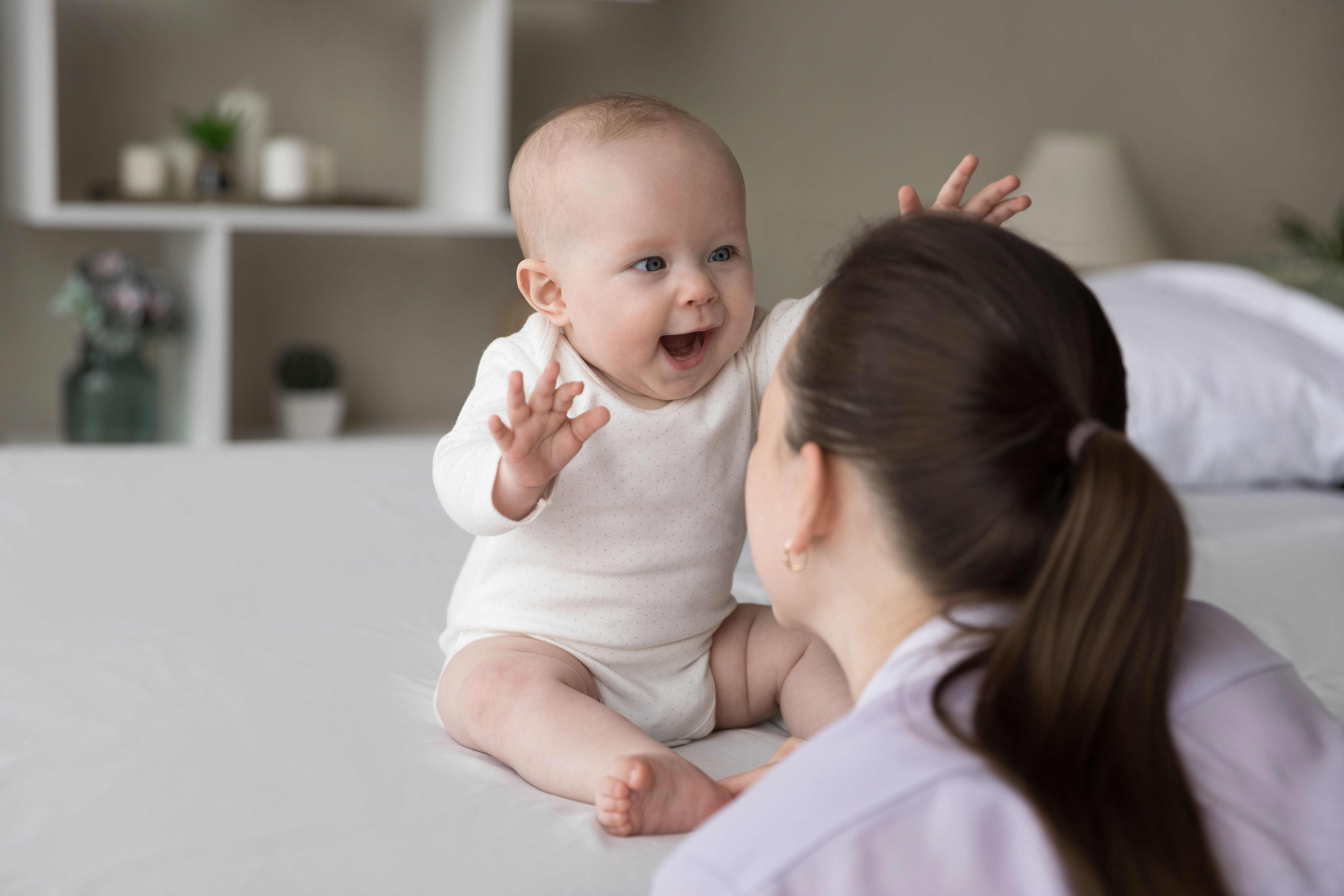 bebe_et_maman_qui_samusent