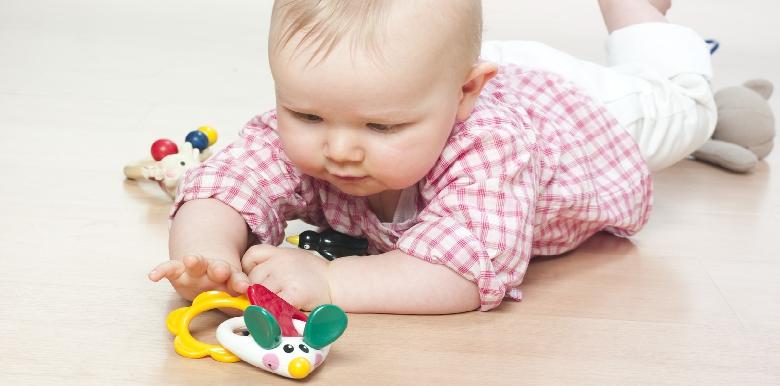 Zoom sur les jouets incontournables pour un bébé de 10 mois