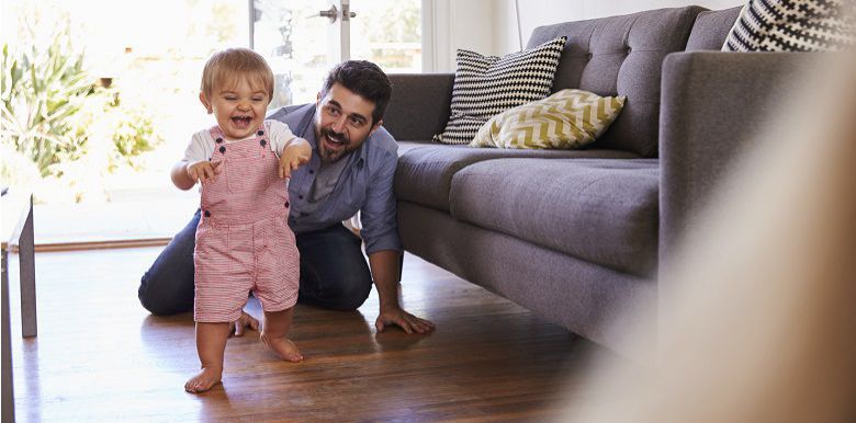 Bébé fait ses premiers pas : votre logement est-il sécurisé