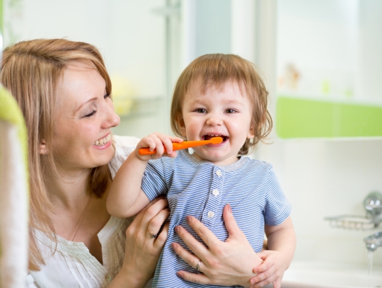 Quel est l'ordre de la poussée dentaire de bébé ? - Dentiste pour