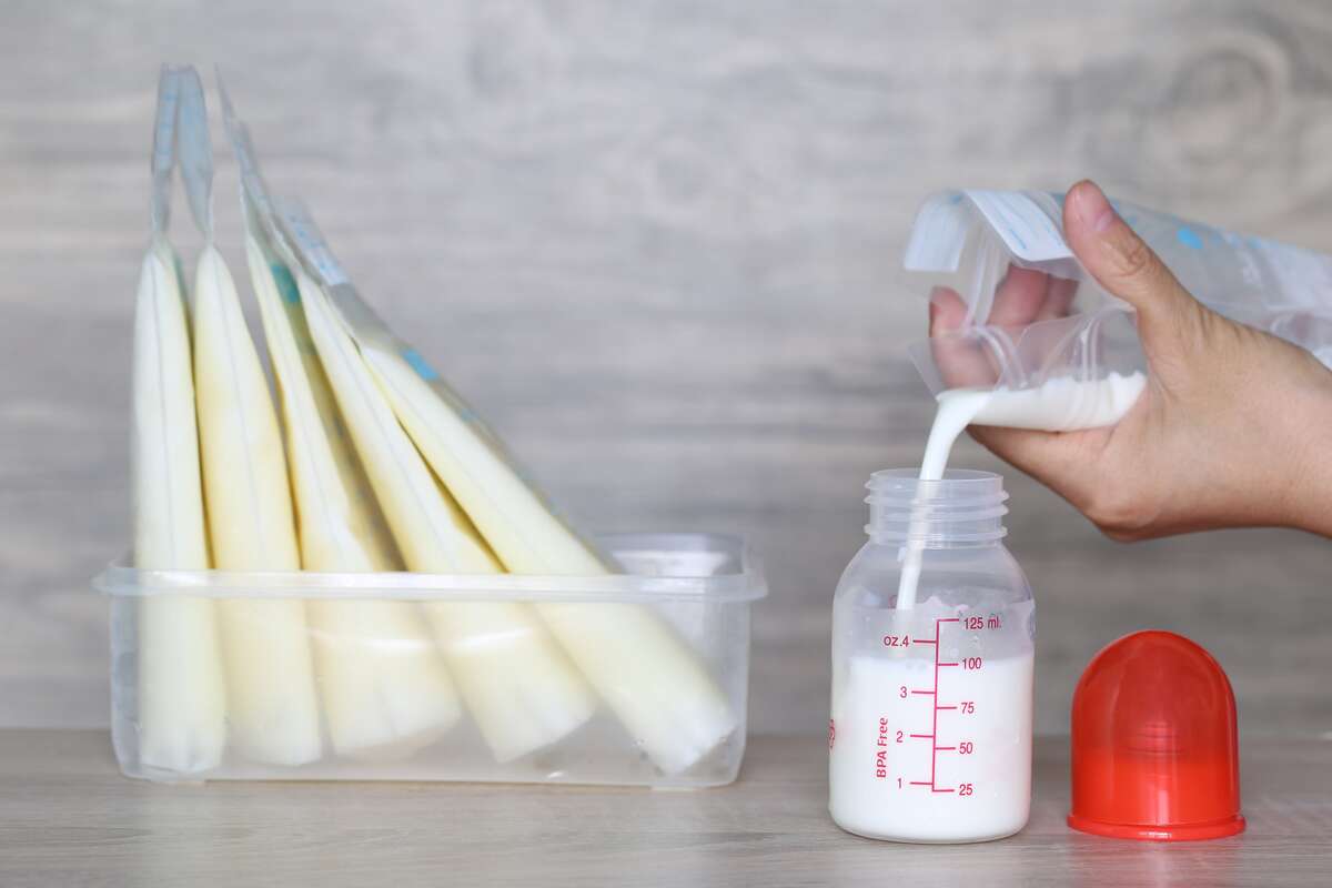 Conserver du lait maternel