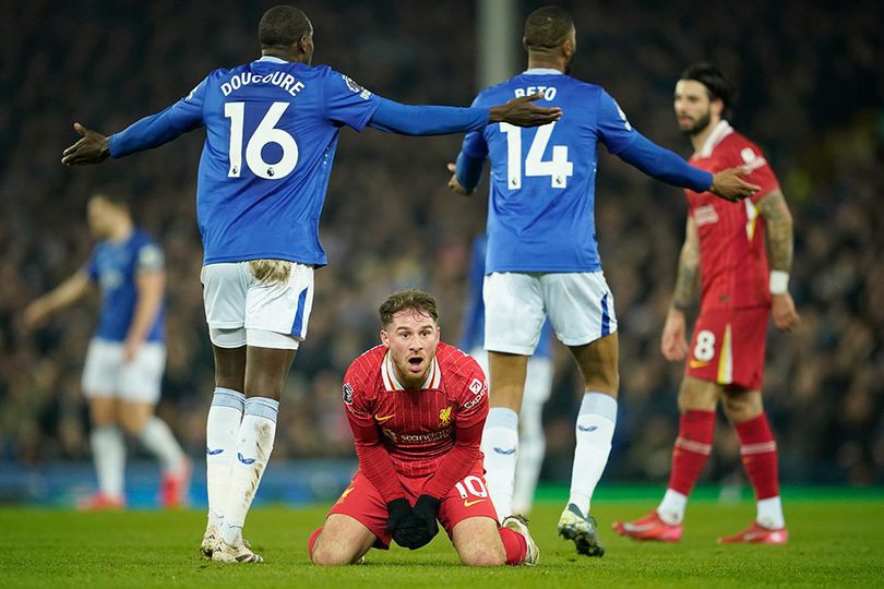Reaksi Alexis Mac Allister di laga Everton vs Liverpool, Premier League 2024/2025 info main bola Alexis Mac Allister Layak Disebut Gelandang Terbaik Premier League Musim Ini!