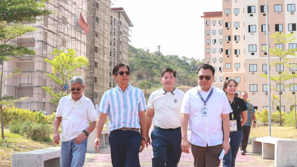 President-marcos-inspecting-palayan-township-housing-buildings