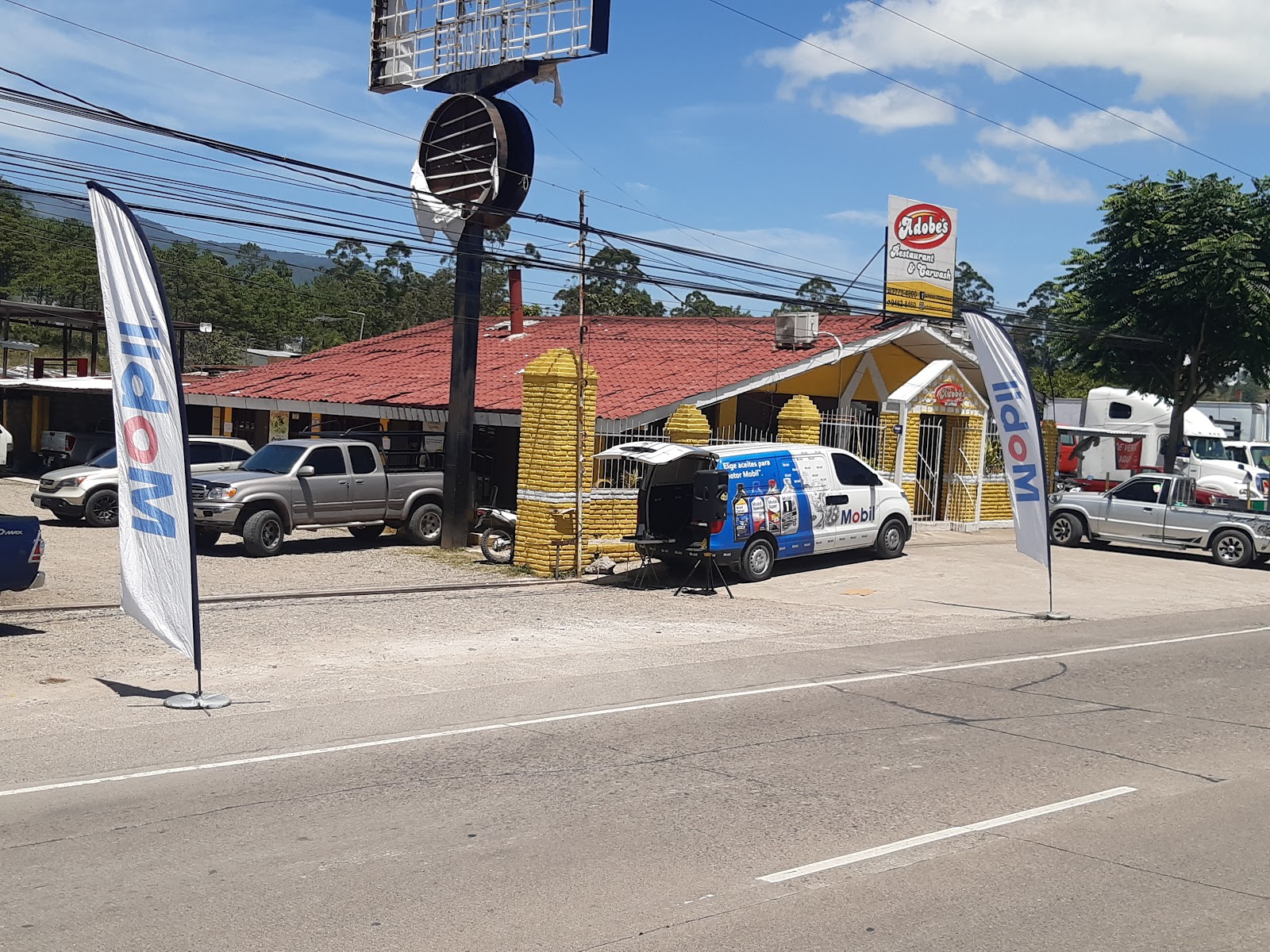 Foto 7 de Adobes Restaurant & Car Wash