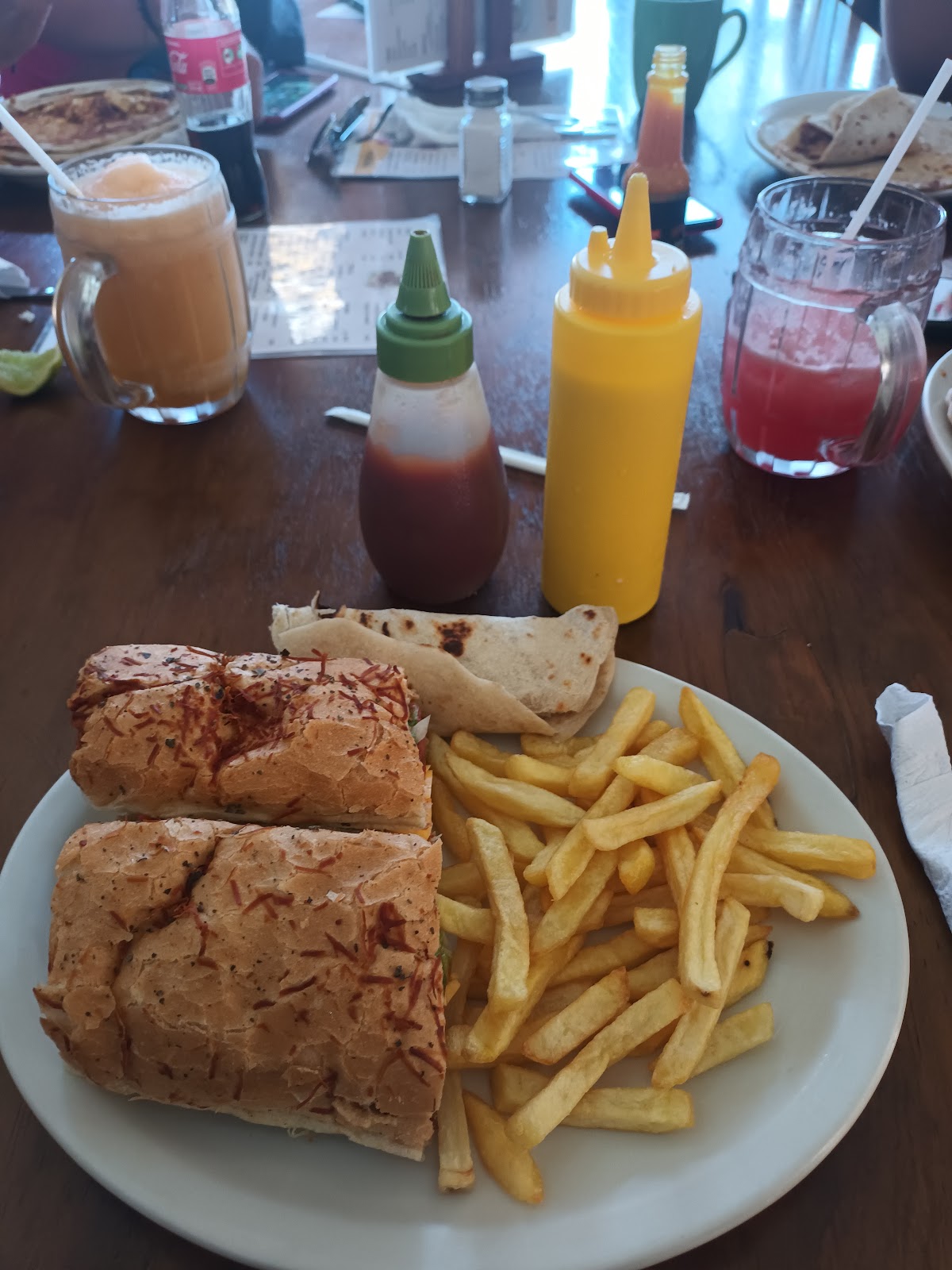 Foto 4 de Adobes Restaurant & Car Wash