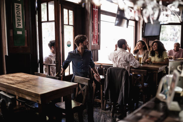 Afterwork XXL au restaurant L’Esplanade à Clichy : cocktails maison et planches à partager