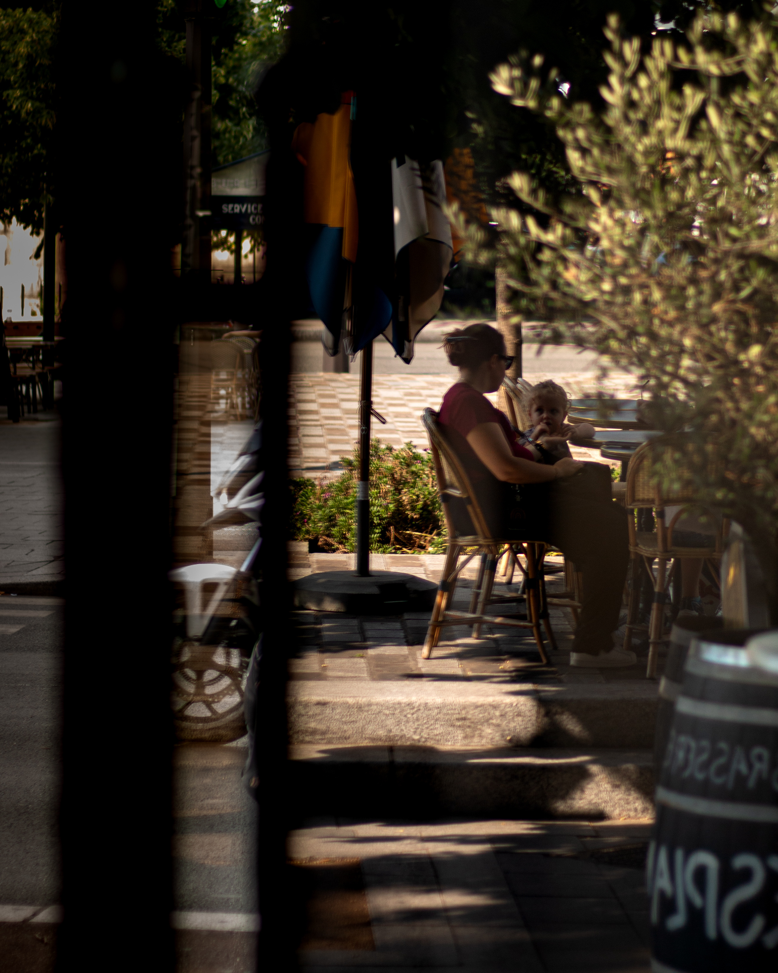 Afterworks et cocktails à L’Esplanade Clichy : détente et convivialité après le travail