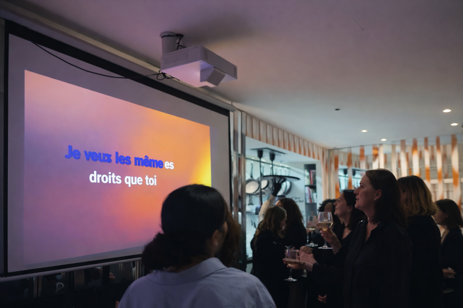 Soirée karaoké à l’Esplanade à Clichy ! Venez vous amuser!