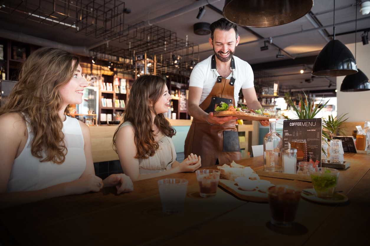 Client utilisant le QR code du restaurant