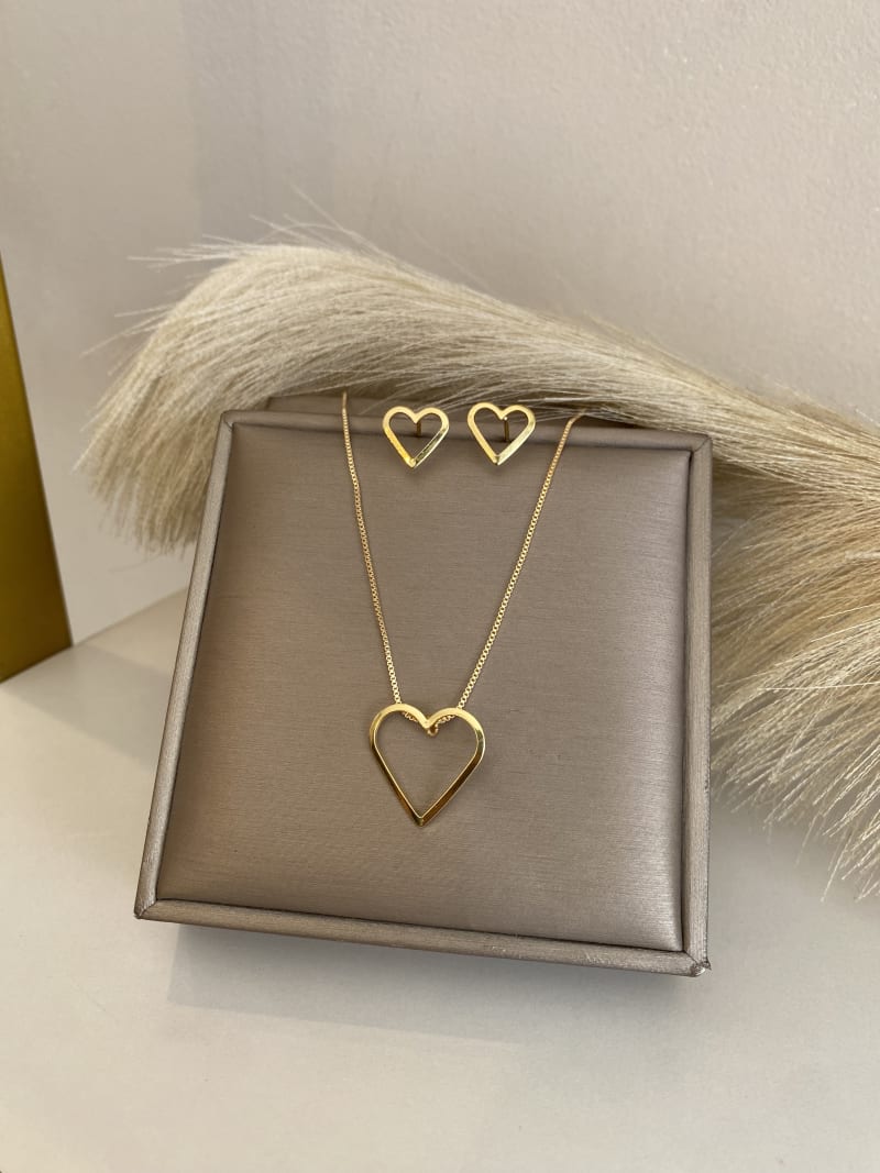 Conjunto de coração vazado