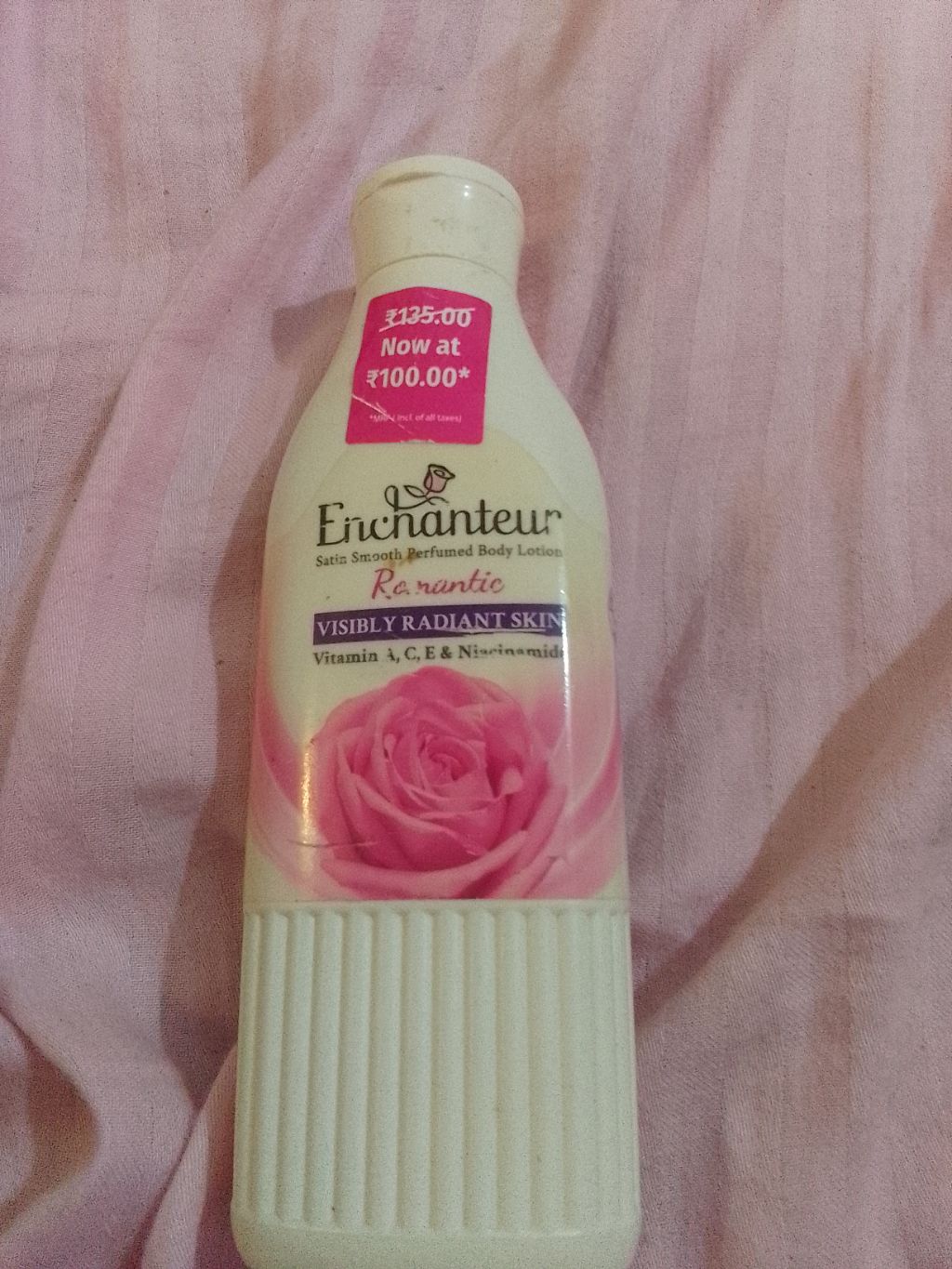 Enchanteur Romantic Satin Smooth Perfumed Body Lotion
