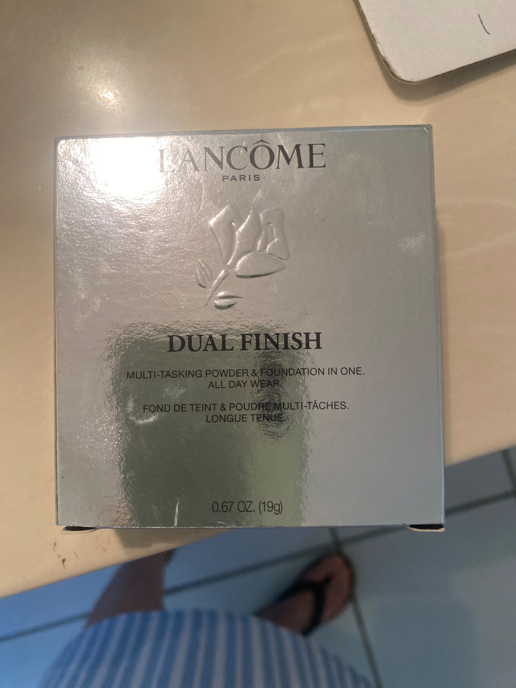 Lancôme Paris Dual Finish Multi-Tasking Powder & Foundation