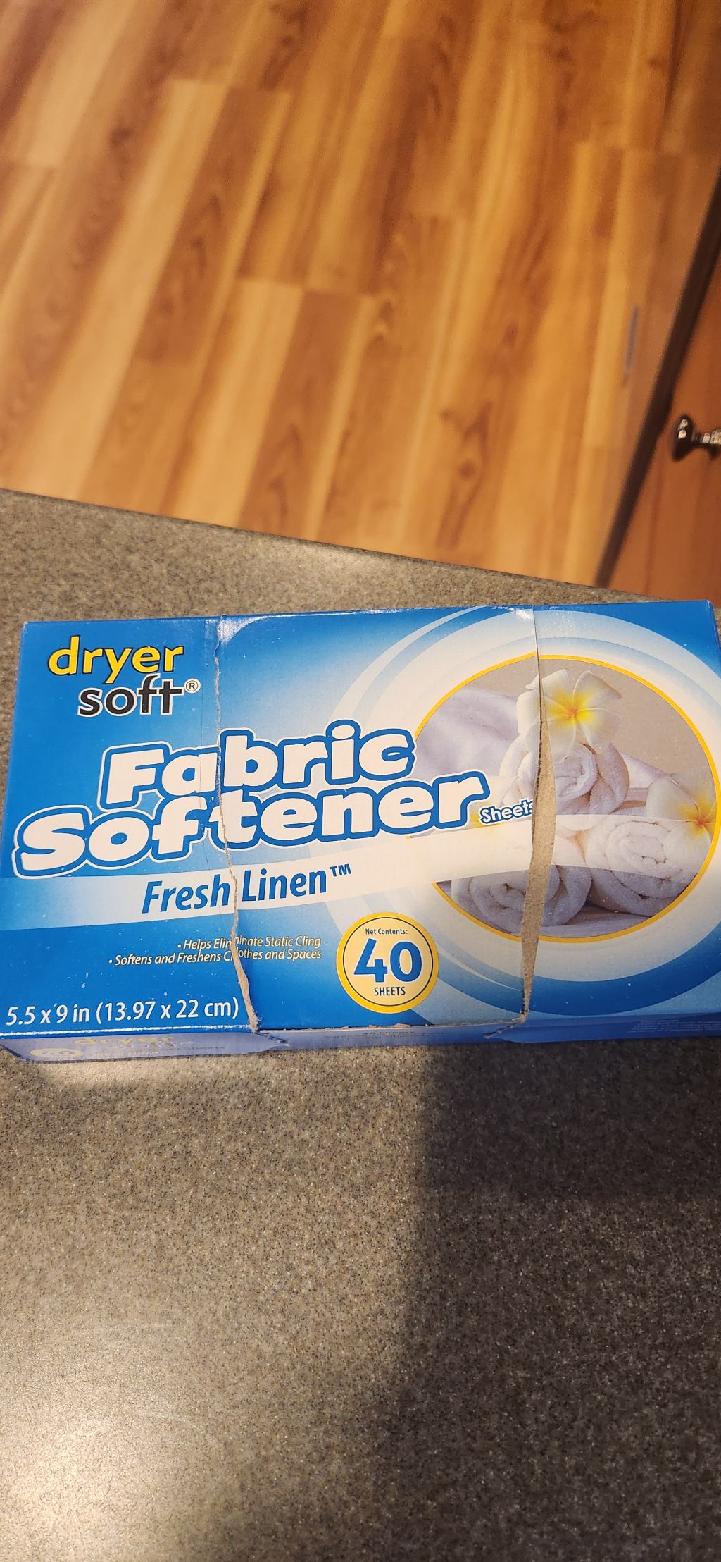 Dryer Soft Fabric Softener Sheets Fresh Linen label