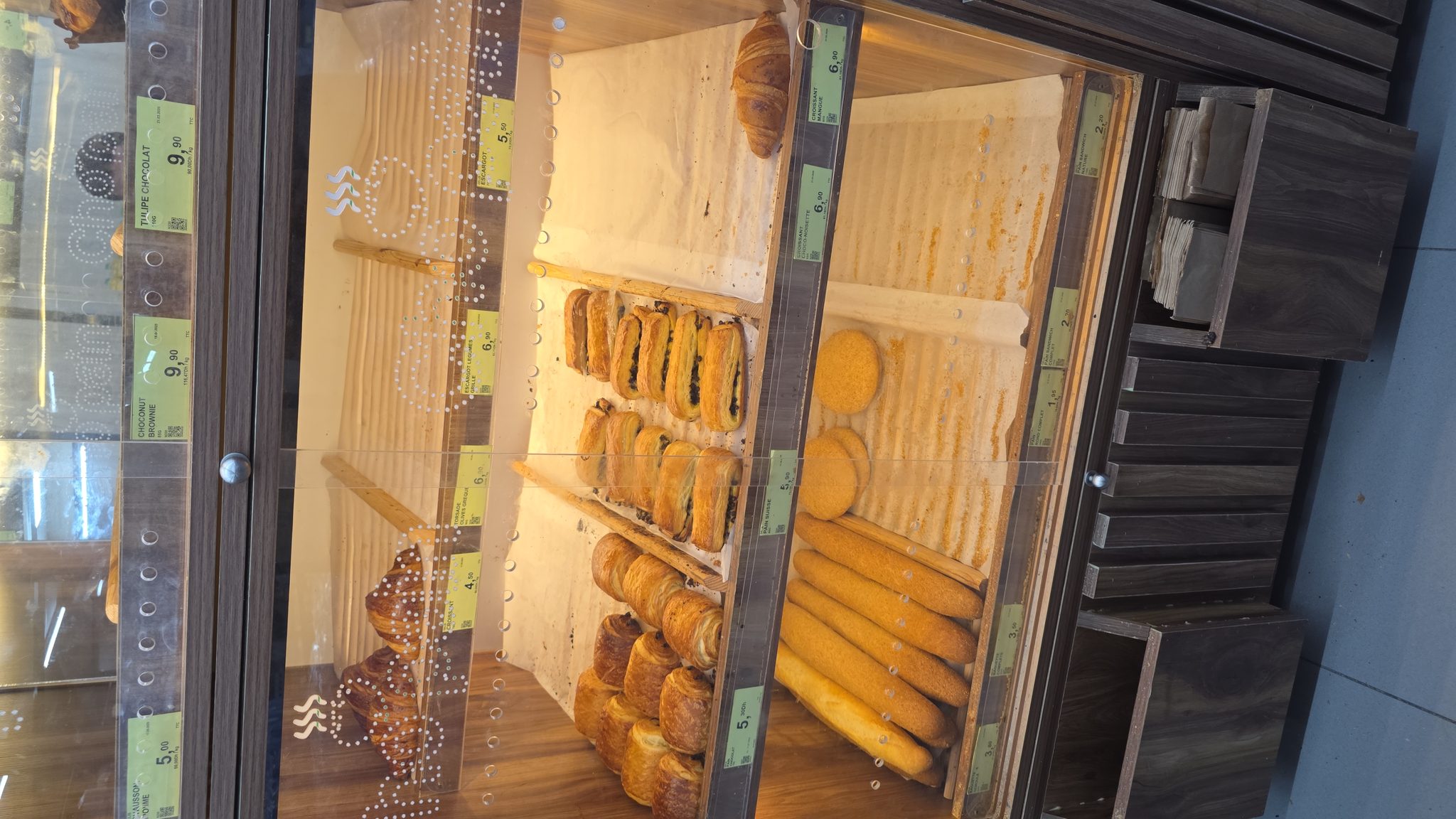 Bakery Assortment (Croissants, Pain au Chocolat, Torsades) product label