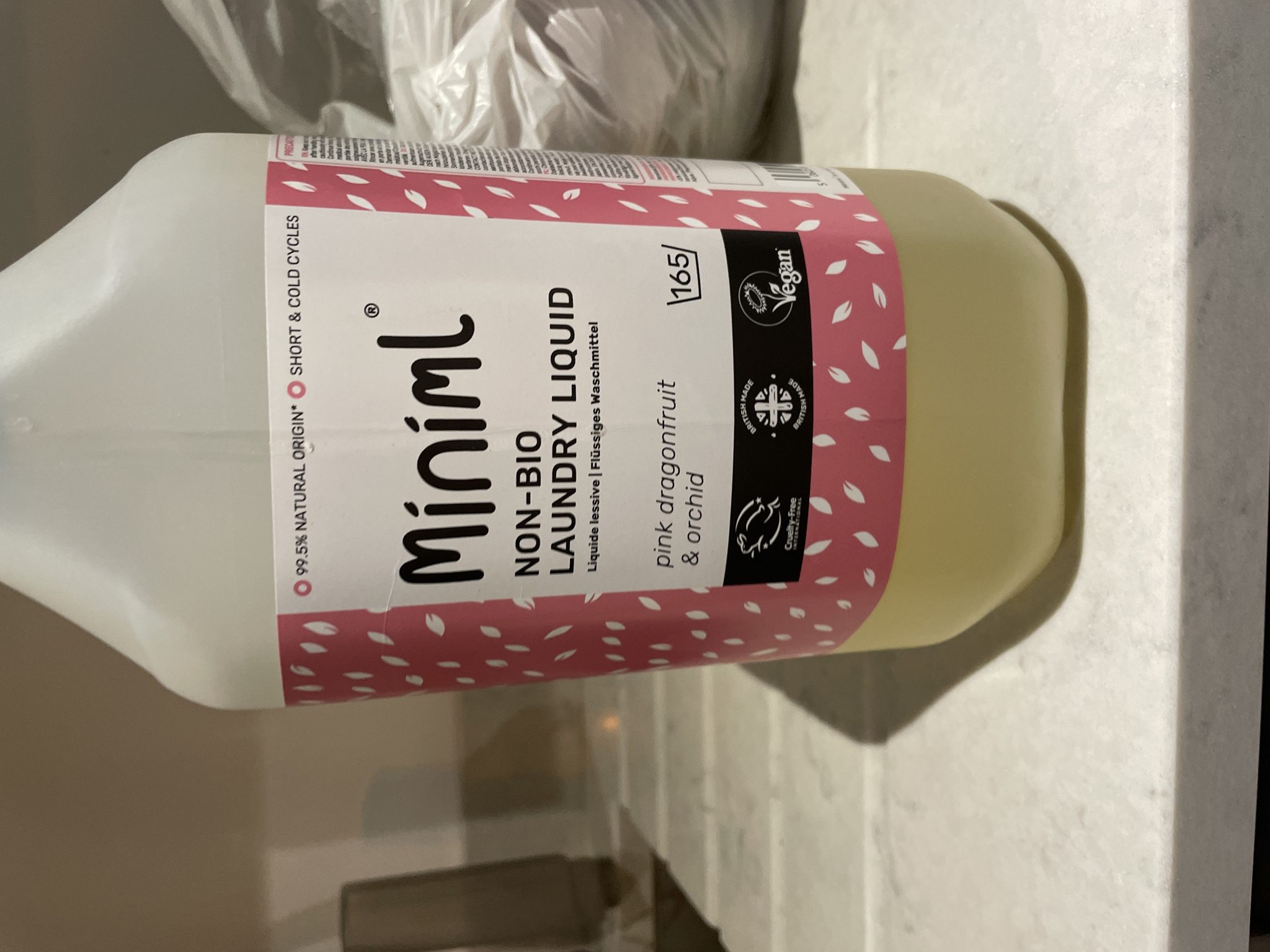 Miniml Non-Bio Laundry Liquid Pink Dragonfruit & Orchid product label