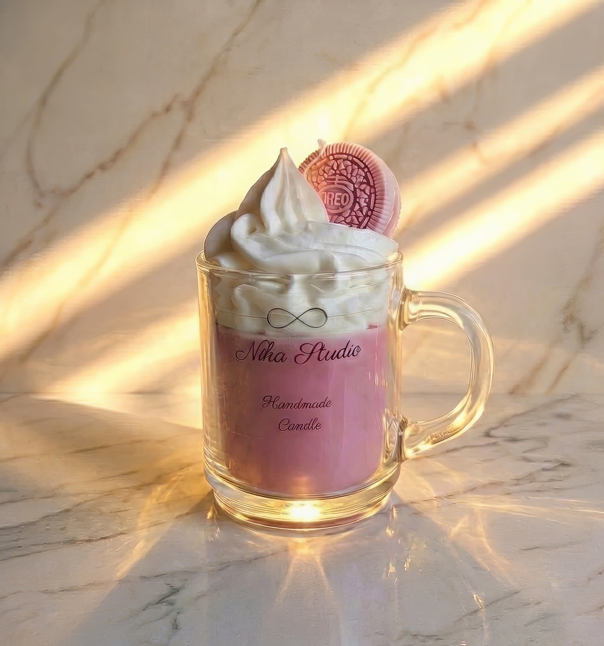 ukrasna sveća - Sveća u šolji — Pink Oreo Dessert