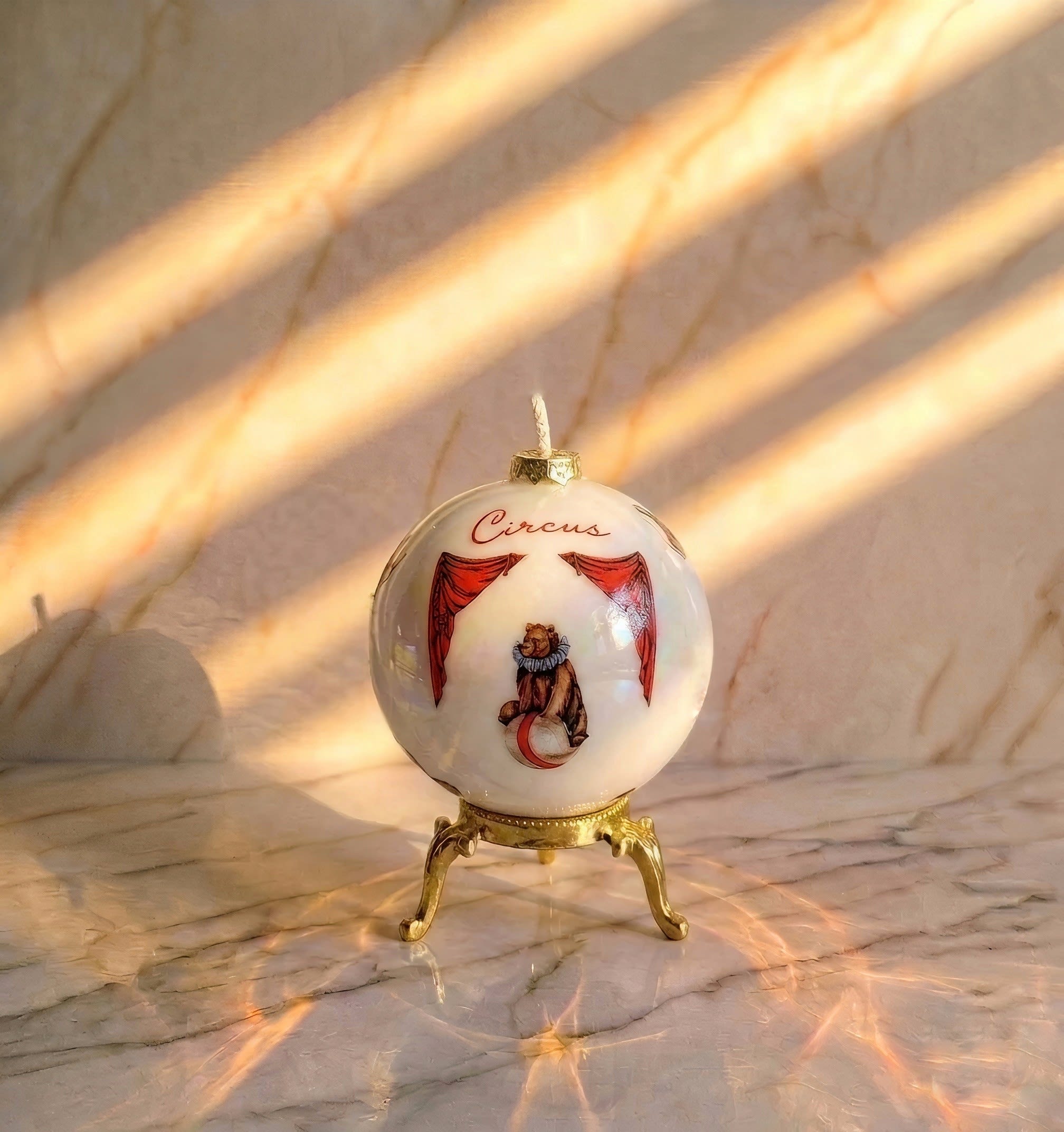 ukrasna sveća - Porcelanska sveća — Cirkuska magija (Vintage kugla)