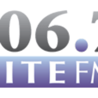Logo da Rádio 106.7 Lite FM (WLTW – Nova York)