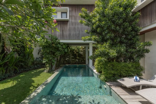 Melasti 5 – Modern 5-Bedroom Villa Near Berawa Beach