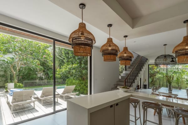 Melasti 5 – Modern 5-Bedroom Villa Near Berawa Beach — photo 2