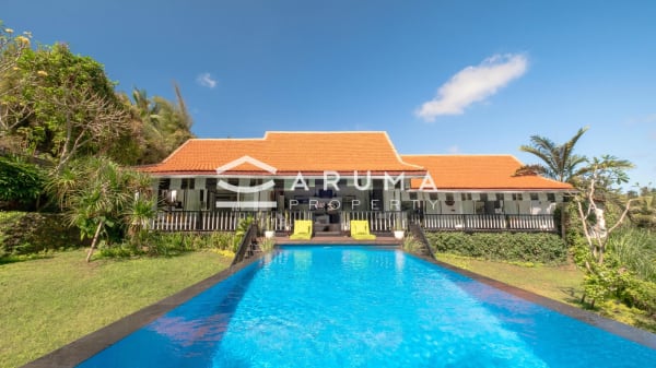 Villa Lepak by the River – Luxury 3-Bedroom Riverside Villa in Ubud