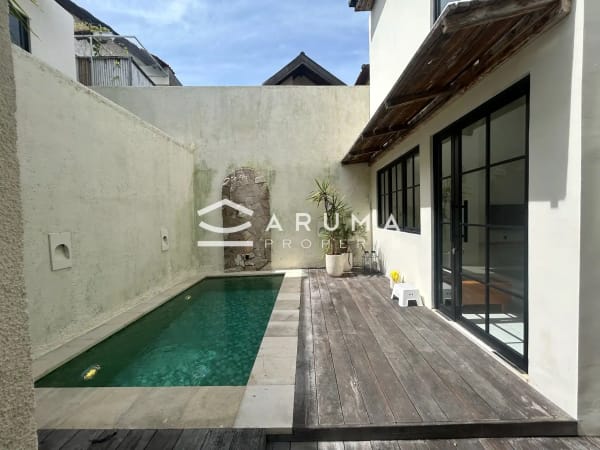 De Fierro Villa – Modern 3-Bedroom Villa in Seminyak