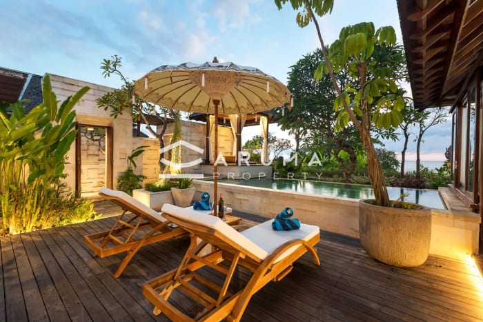 The Chand's Satu – Beachfront 2-Bedroom Villa in Batu Belig photo 5