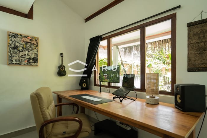 Romantic 1-Bedroom Tropical Villa Near Pererenan Beach photo 5