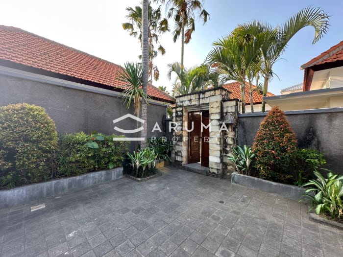 Villa Kedis – 3 Bedroom Villa for Yearly Rent in Berawa photo 3