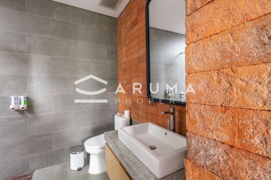 Casa Nina – Modern Tropical 2-Bedroom Villa in Ubud photo 14